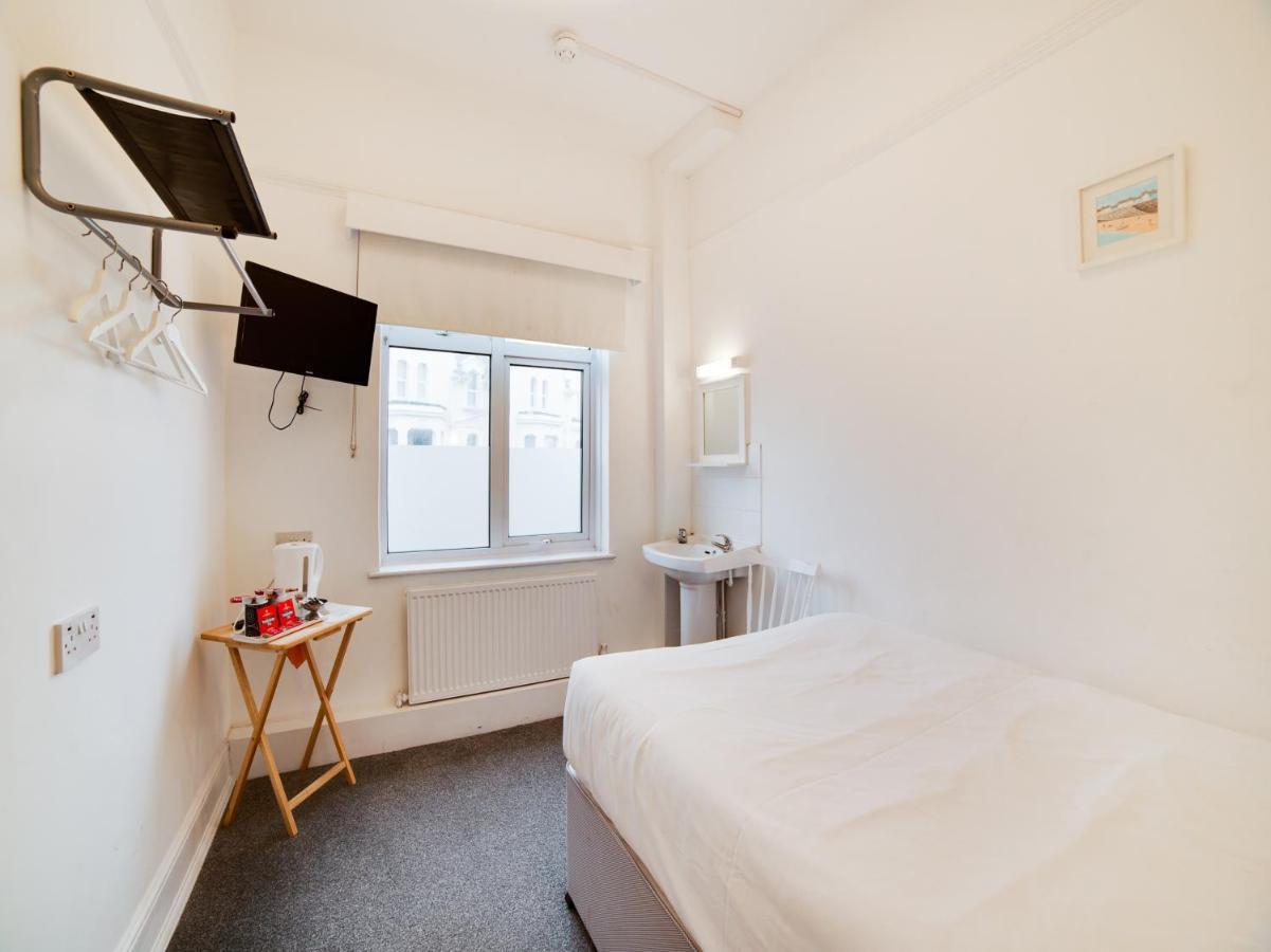 Hotel Sea Breeze Clacton-on-Sea Eksteriør billede
