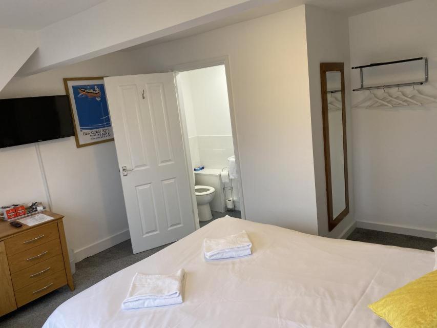 Hotel Sea Breeze Clacton-on-Sea Eksteriør billede